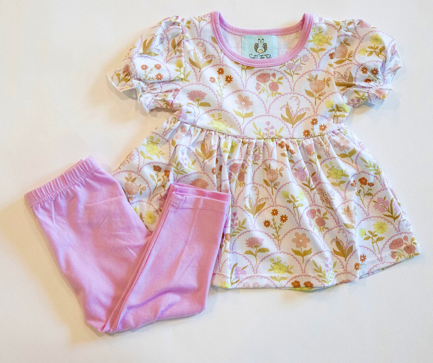 Scalloped Floral Leggings Set