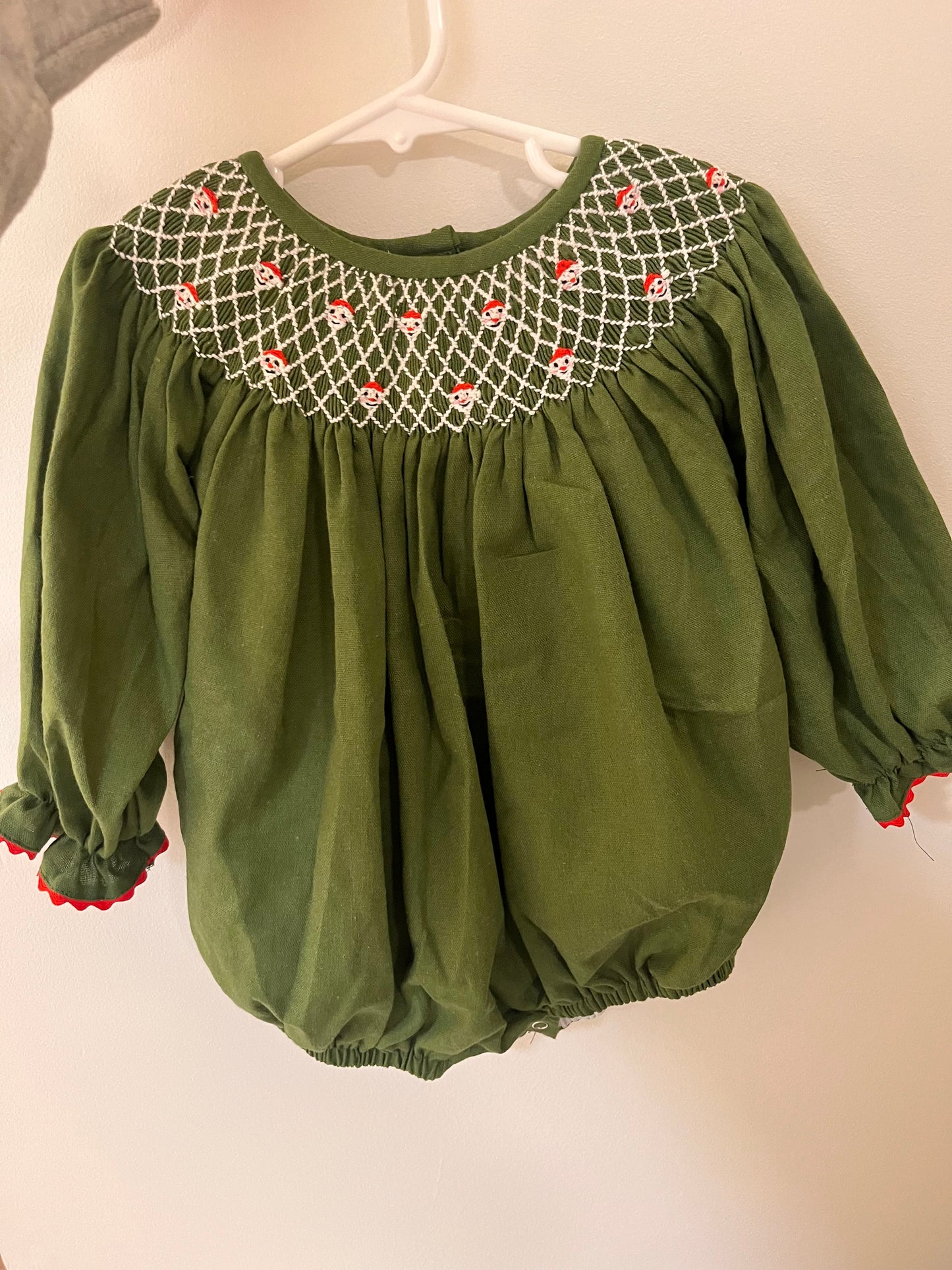 Smocked Santa Bubble w/o Bows